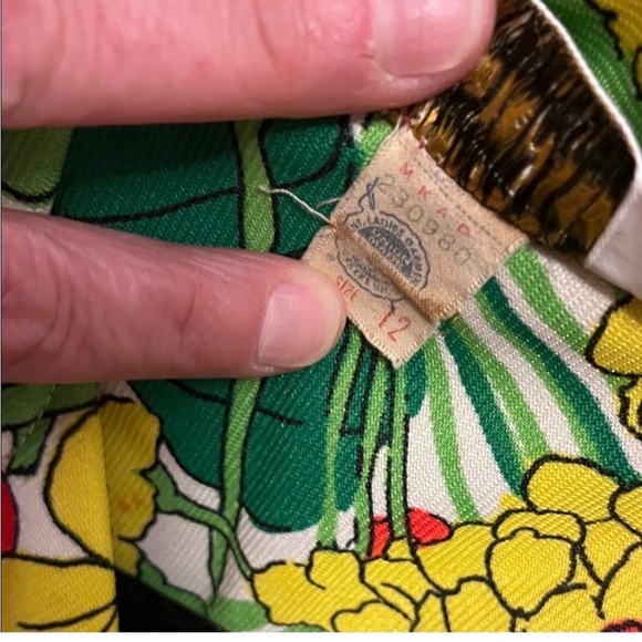 Retro JcPenny Vibrant Tropical Floral Button-Up Shirt- sz 12 - Picture 3 of 6